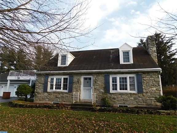 2nd image of 509 S Smith Dr