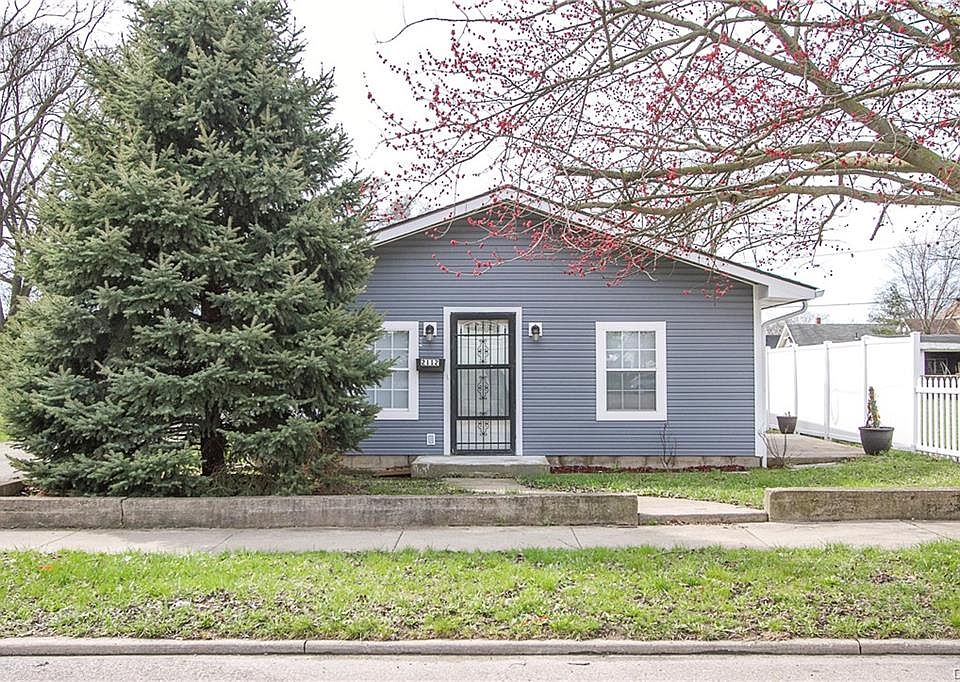 1st image of 2112 Woodlawn Ave