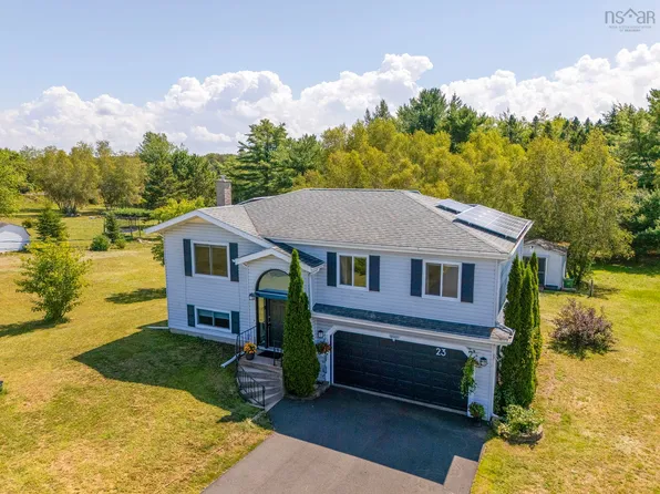 23 Dahlgren Cres S, North Kingston, NS B0P 1R0