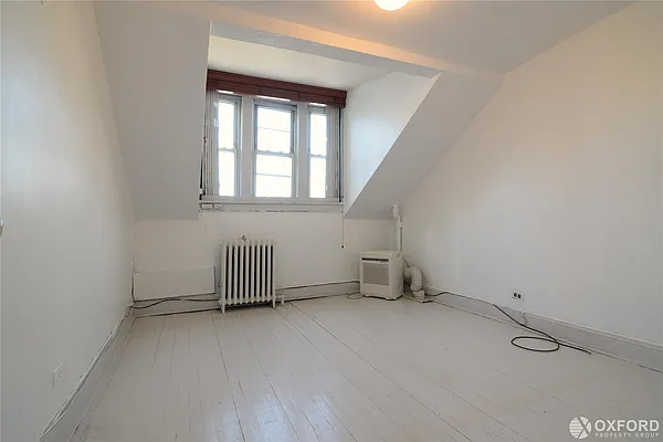 Rented by Oxford Property Group | media 3