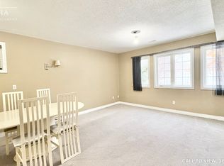 7 Temple West Cres #2, Ajax, ON L1T4J9