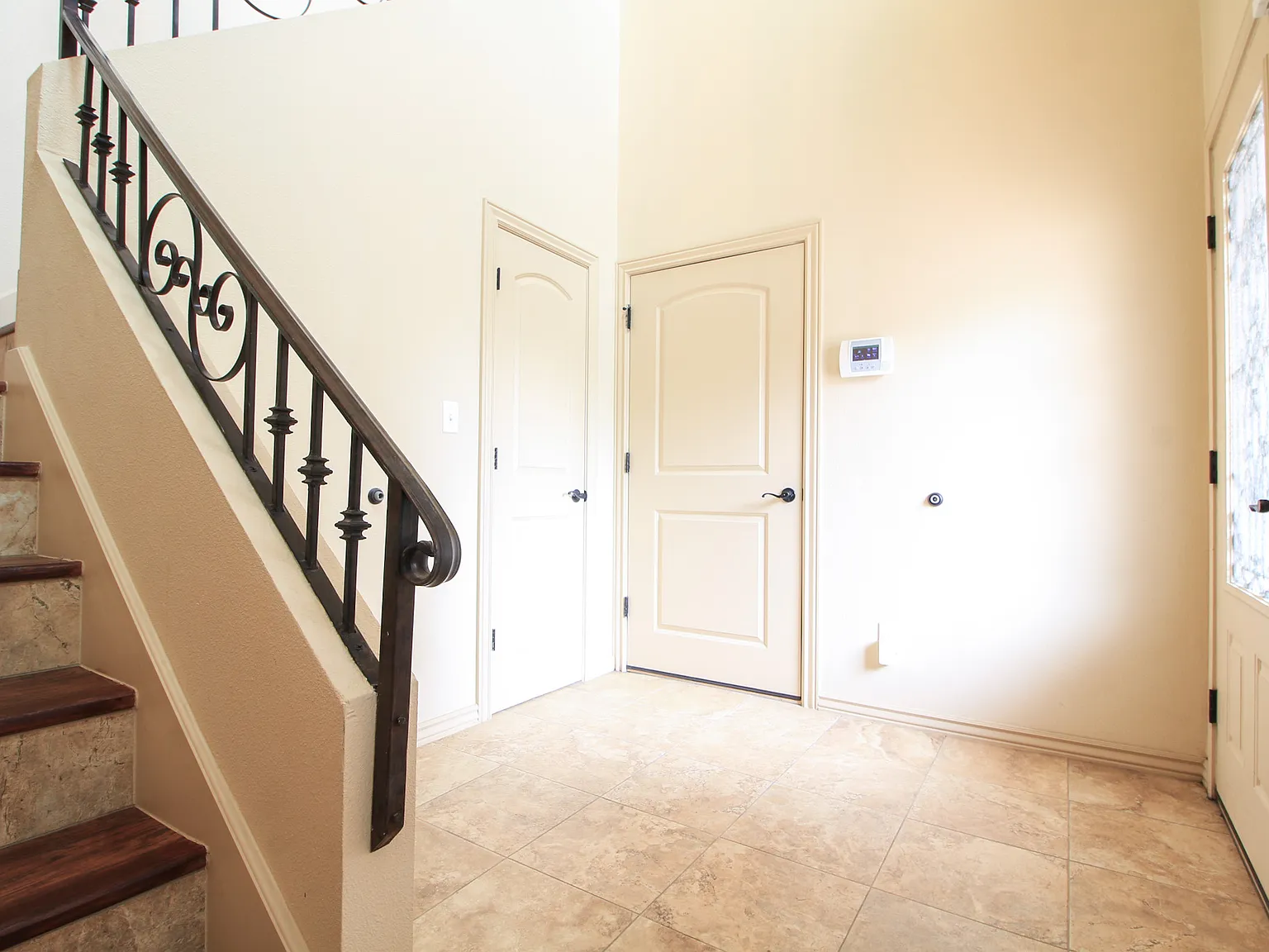 2 bed, 1515 sqft, $1,800 — Photo 3