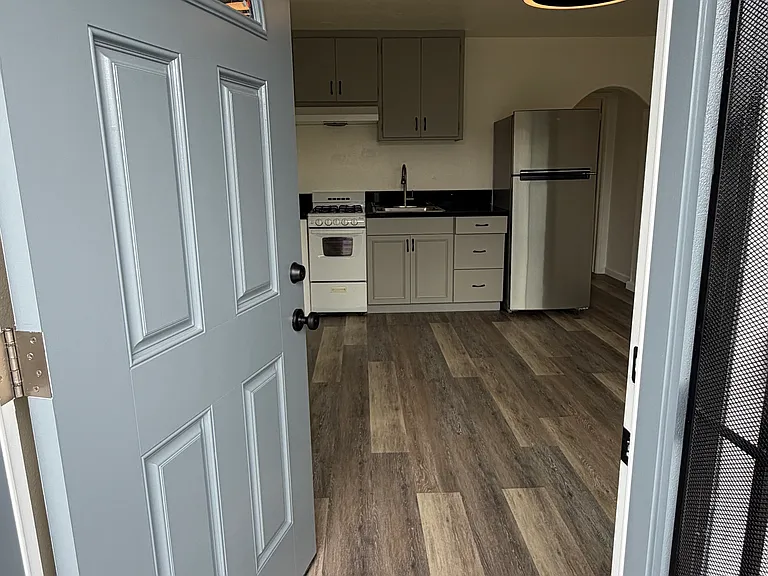 7614 Pacific Ave #C — Photo 1