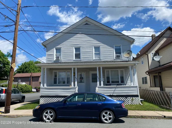 422-424 W Taylor St, Taylor, PA 18517