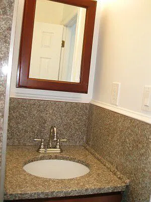 Rented by Tower Brokerage | media 32