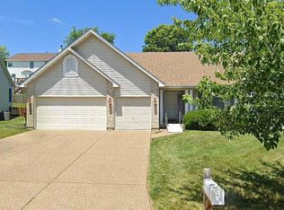 701 Garden Bounty Dr, Saint Peters, MO 63376