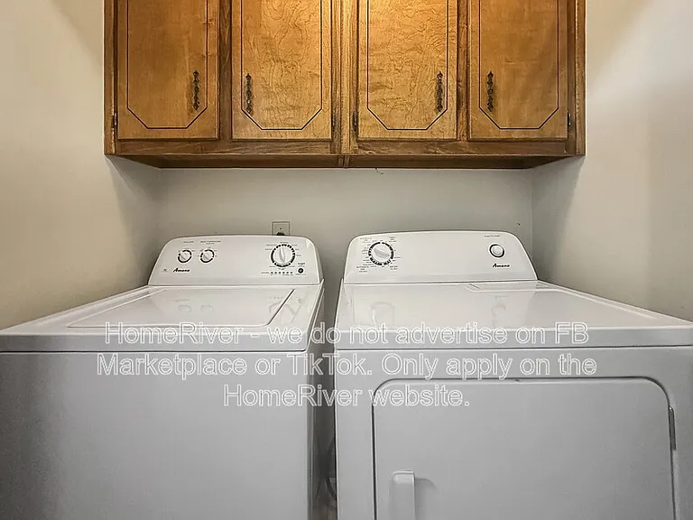 2551 Hunton Ct NE — Photo 6