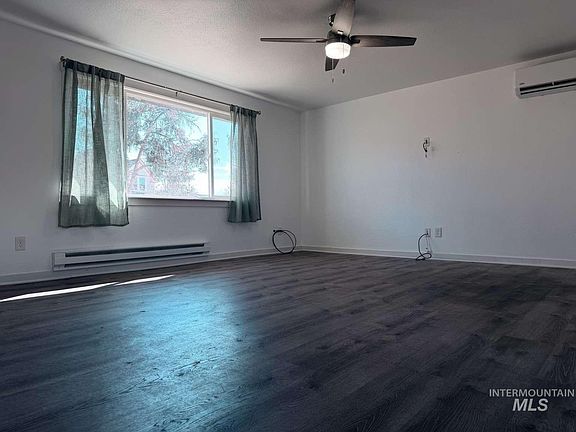 5th image of 211 Jasper Ave