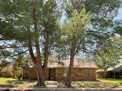 2407 Arbor Cir Photo 1
