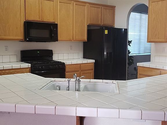 3rd image of 4864 Bijou Ct