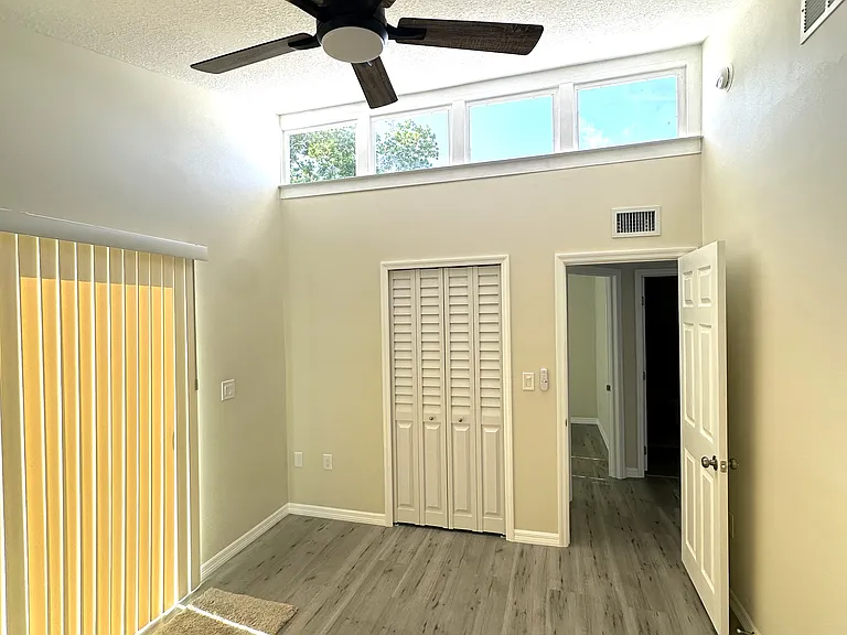 102 Herring St — Photo 9