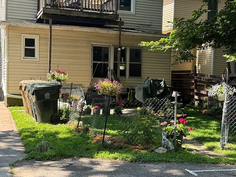849 E Gorham St #2 — Photo 10