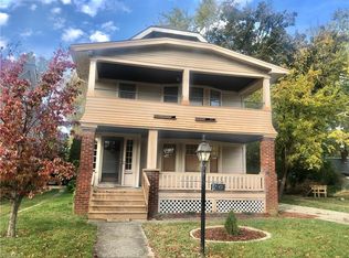 12906 Clifton Blvd, Lakewood, OH 44107