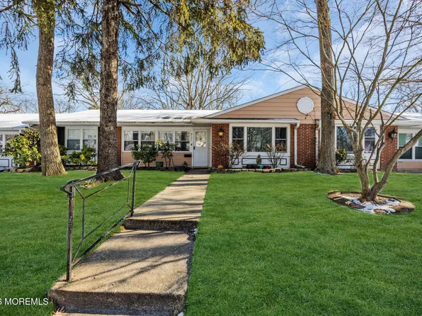 617C Huntington Drive, Lakewood, NJ 08701