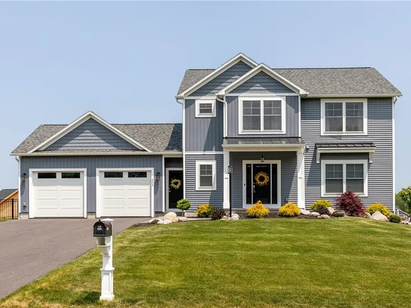 205 Lexi Ln, Baldwinsville, NY 13027