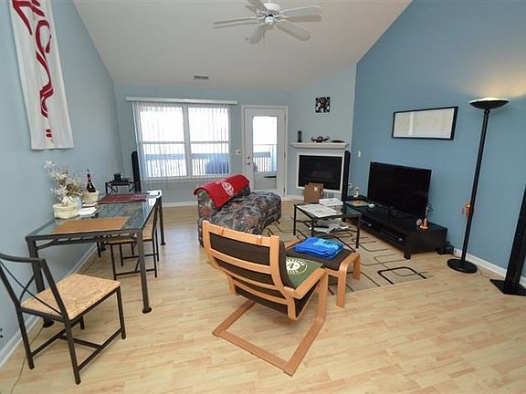 4th image of 1606 Oakfield Dr