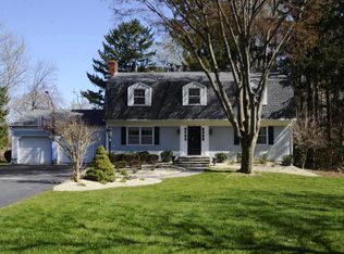 4 Marion Dr, Holmdel, NJ 07733