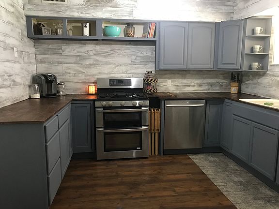 5th image of 722 Dranguet Cir