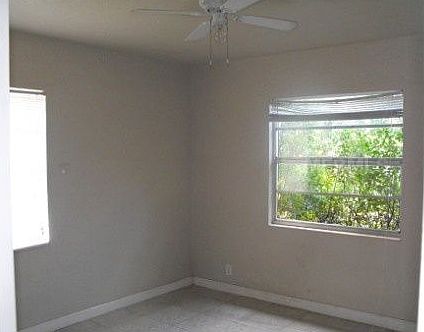 4th image of 4213 E Cayuga St