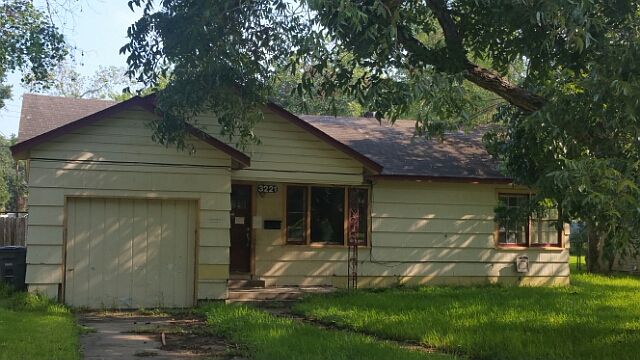 1st image of 3221 12th St