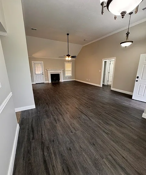 5 Station Oaks Dr — Photo 3