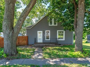707 3rd St, Buffalo, IA 52728