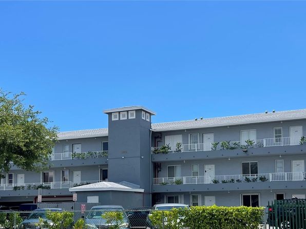 1852 SW 7th St APT 203