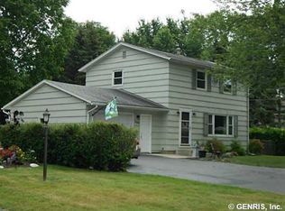 560 Helendale Rd, Irondequoit, NY 14609