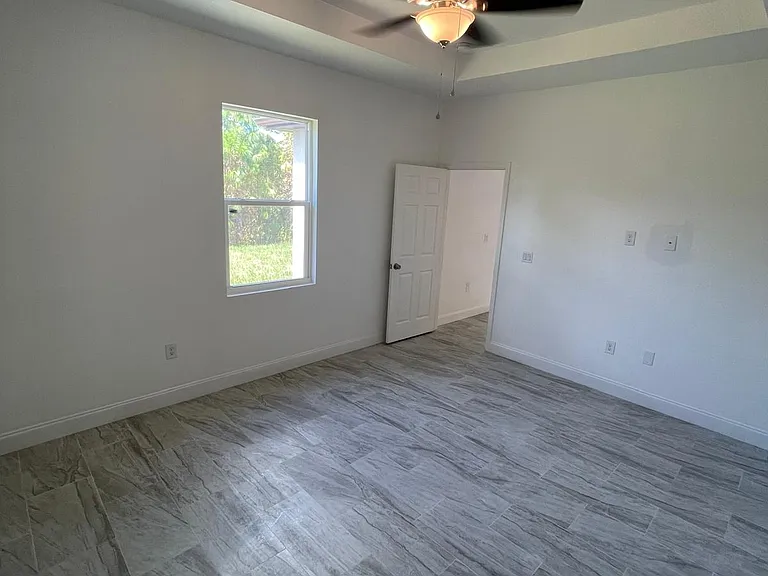 1240 Columbus Blvd #A — Photo 18