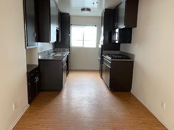 3rd image of 347 Salem St #7