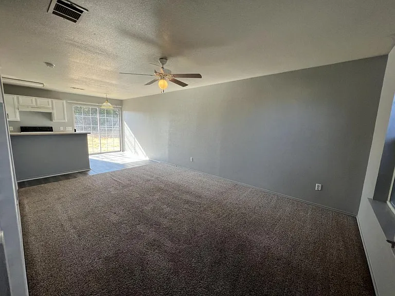 5908 Greengate Dr #B — Photo 2