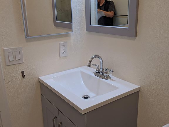 5th image of 2436 Laurie Ln