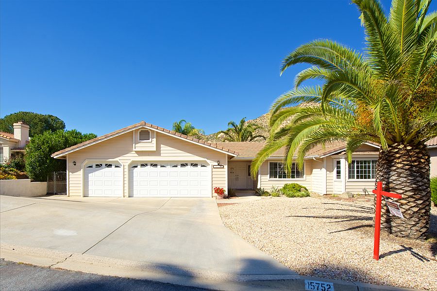 1st image of 15752 Zeigler Ct