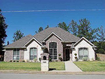 2nd image of 1622 Old Oak Dr