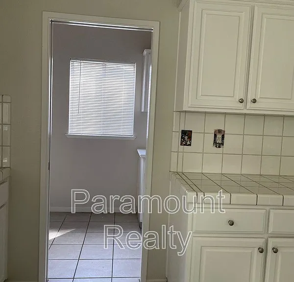 4312 Heritage Pl — Photo 5
