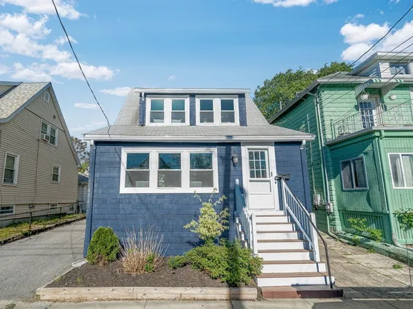 140 Bell Rock St, Everett, MA 02149