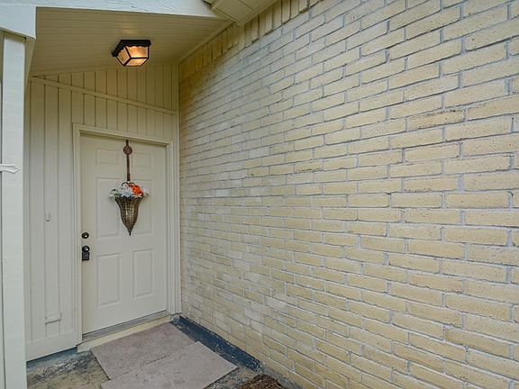 3rd image of 19211 Cypress River Dr
