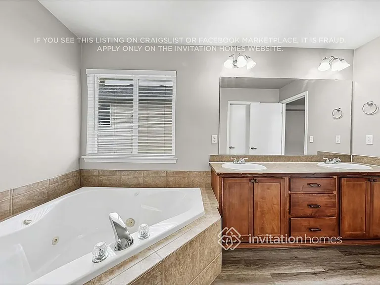 7703 198th St E — Photo 11