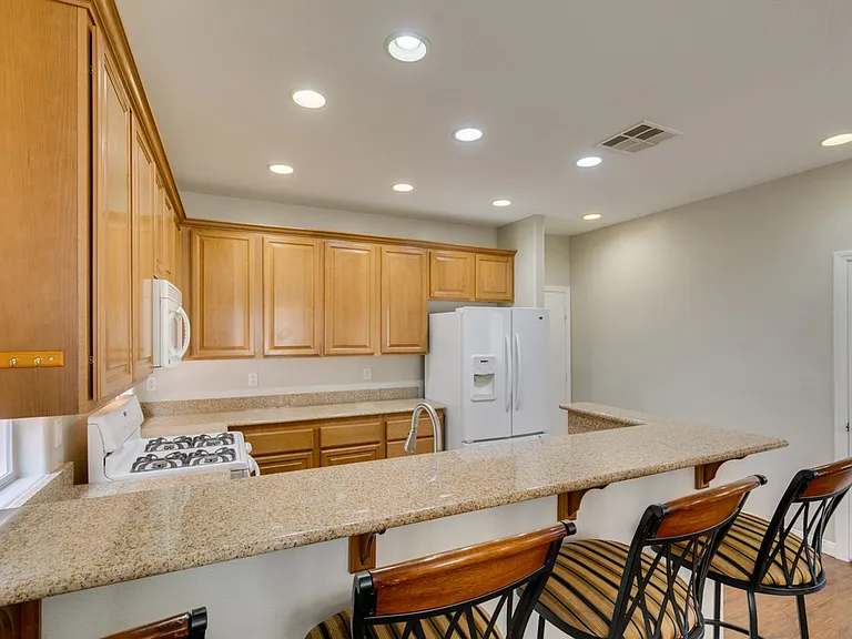 9341 Colorful Rainbow Ave — Photo 23