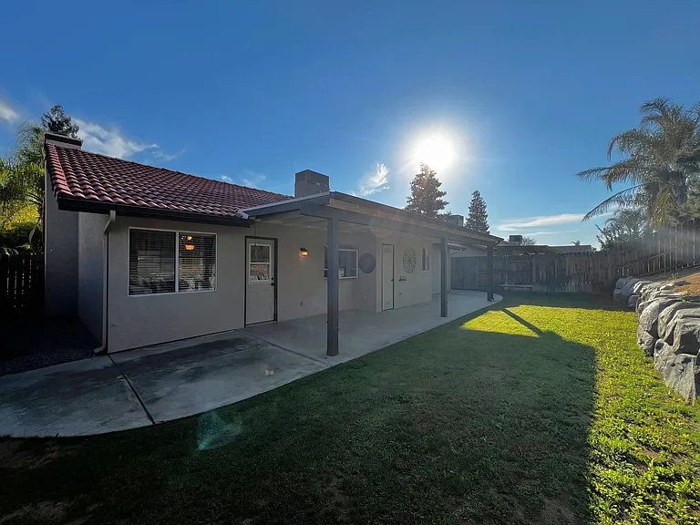 516 Sun Rose Ave — Photo 20