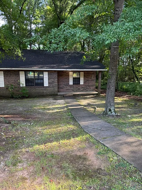 109 Jay Ln #A