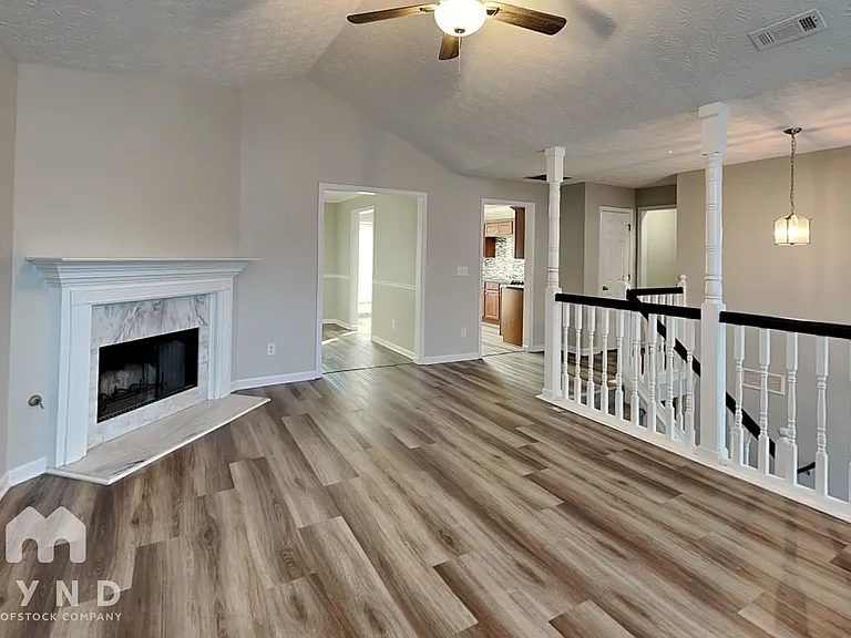 158 McArthur Dr — Photo 5