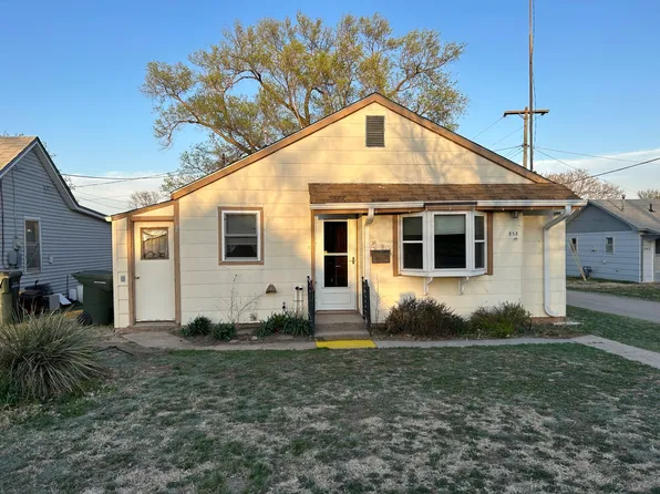 858 5th St, Phillipsburg, KS 67661