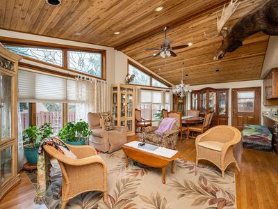 5502 Regis Trl NE, Fridley, MN, 55432