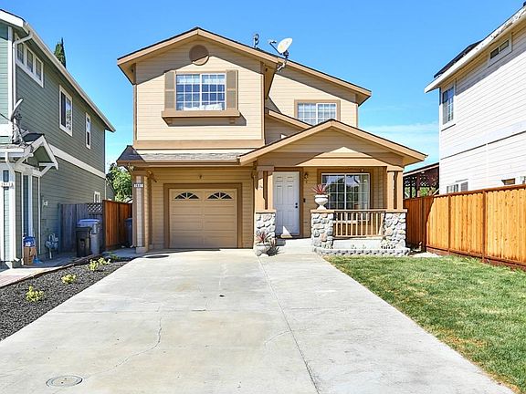 2nd image of 3607 Clear Brook Ct