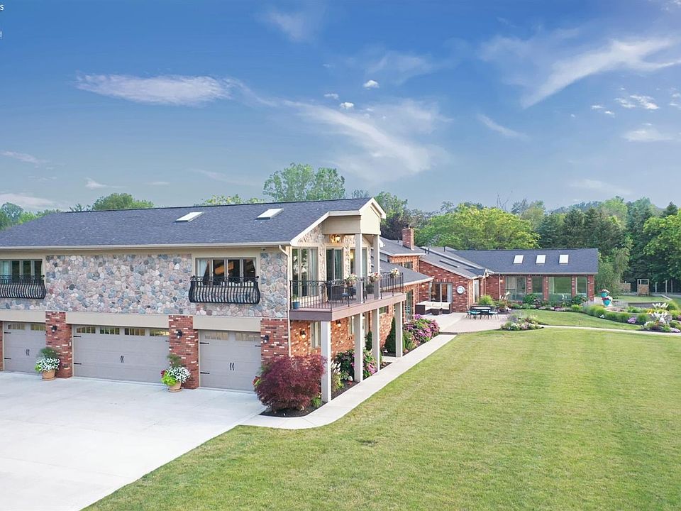 2829 Lake Rd, Conneaut, OH 44030 Zillow