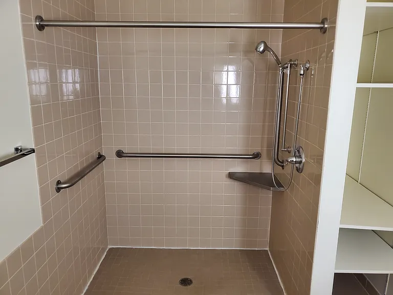 Parkview Apartments — Photo 8