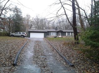 6296 Hiawatha Rd, Whitmore Lake, MI 48189