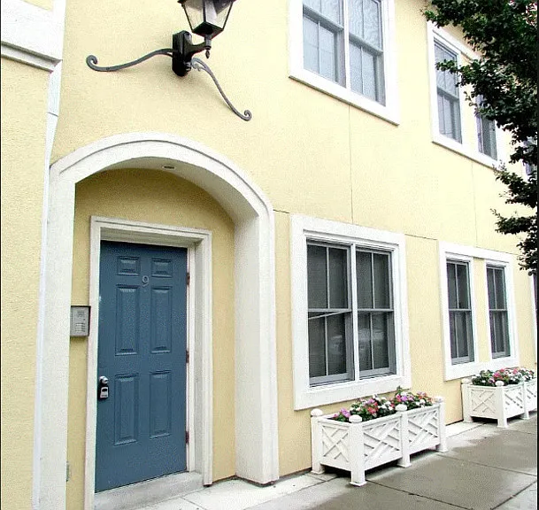 9 S Brunswick St #L — Photo 1