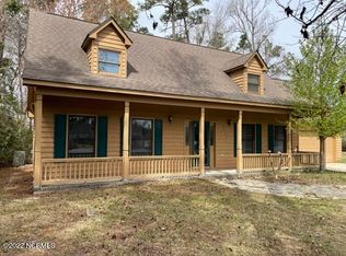 2004 Clark Ct, Morehead City, NC 28557